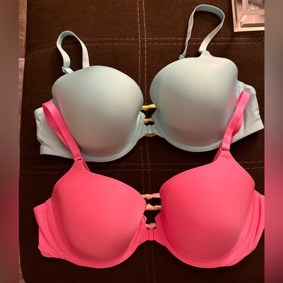 Victoria’s Secret Pink and Aqua Women's Bra Bundle - Picture 4 of 7